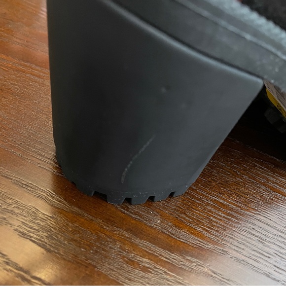 NEW Jessica Simpson Demmie Plaid Patent Stud Chunky Lug Sole Chelsea Booties - Picture 6 of 6